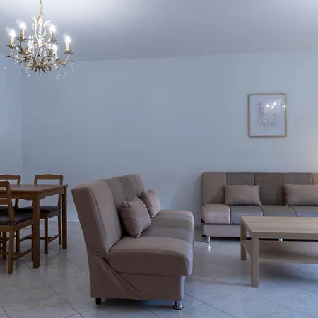 Maison De Sable A, First Floor, Apartment, Metamorphosis アパート